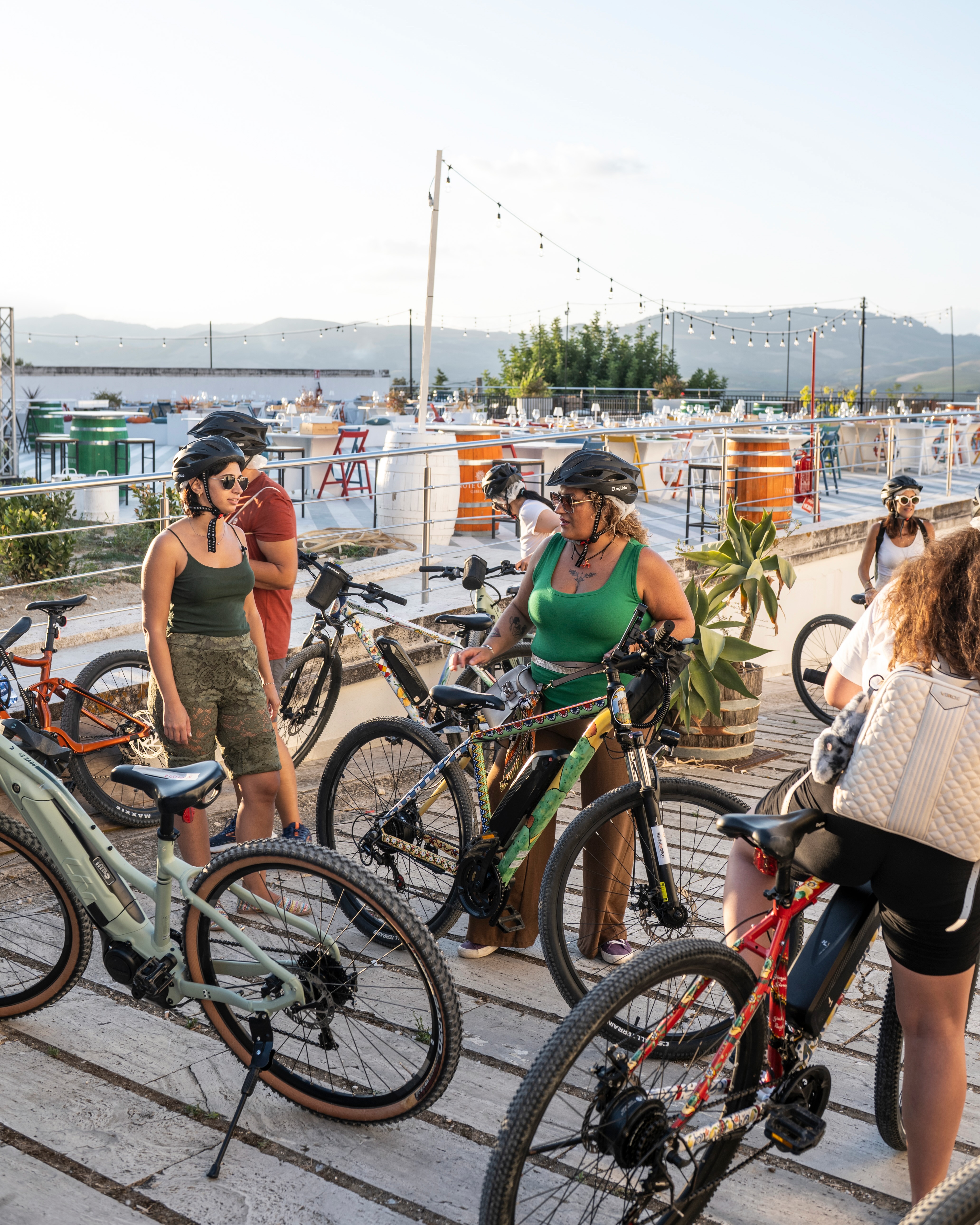 Group with bikes at the waterfront